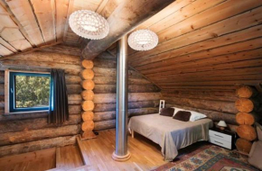 Chalet d'une chambre avec vue sur le lac piscine partagee et sauna a Le Thoronet